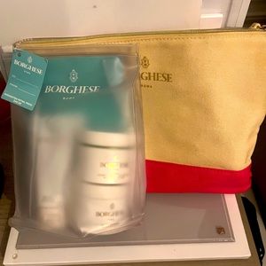 New: Borghese Women’s 3pc Giftset with body scrub, bath gel and cosmetic bag